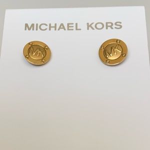 BRAND NEW ✨ MICHAEL KORS GOLD TONE STUD EARRINGS